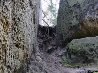 /album/fotogalerie-cinibulkova-stezka-a-lakave-skalni-labyrinty/skalni-labyrint-jpg/